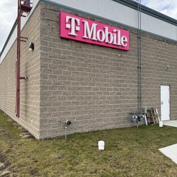 T-Mobile - Mobile Phones Near Me - Mount Pleasant, Iowa T-Mobile - Mobile Phones Near Me - Mount Pleasant, Iowa
