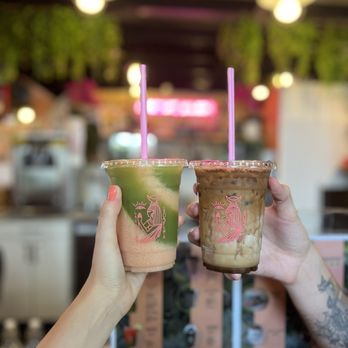 LaRayia’s Bodega - Sea Moss Gel Slushy Plantain Latte - Vegan Near Me - Atlanta, Georgia