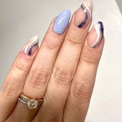 Red Gloss Nail Spa - Dip manicure