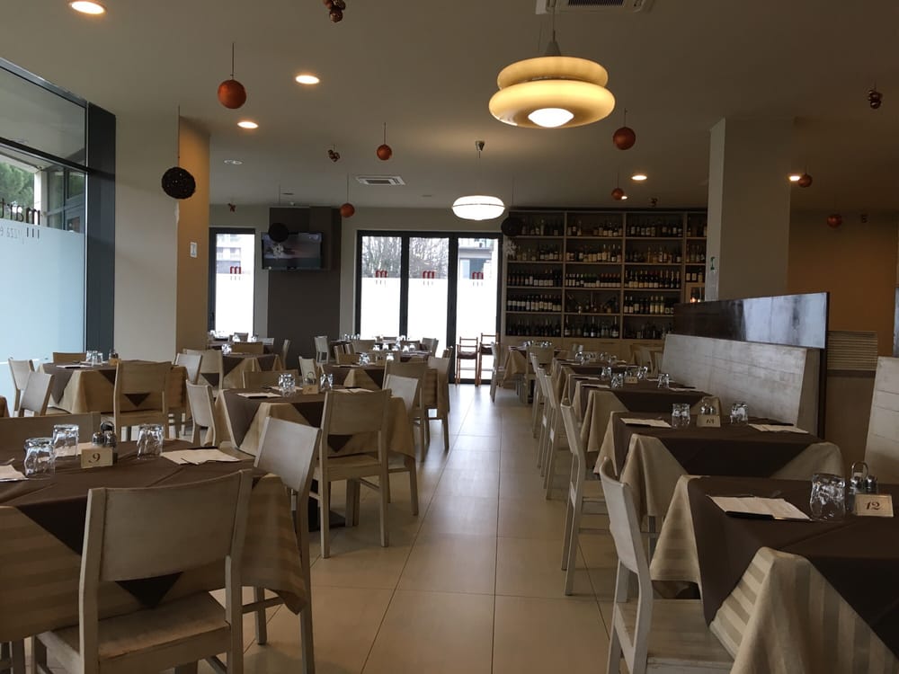 MARTINI PIZZERIA E CUCINA Via Alessandro Fleming 52, Acqui Terme