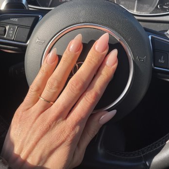 Nirvana Beauty Lounge - Acrylic set by Andy - Nail Salons Near Me - Reno, Nevada