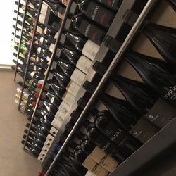 Vite - Wine Wall