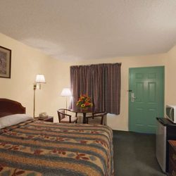 Quality Inn & Suites - One King Bed Suite