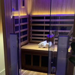 Hands of Comfort - Infrared sauna available
