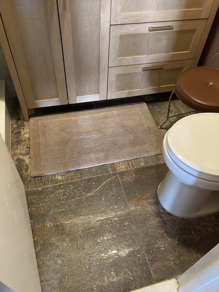 Slide of Kohler Signature Store