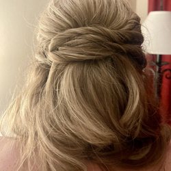Bombshell - Hair still looks great, even after exposure to wind and rain!