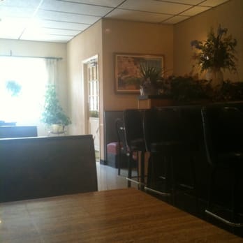 Hamilton Restaurant - Seats - Hot Dogs Near Me - Carlisle, Pennsylvania