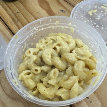 Tree Hugger - Plant Based Kitchen - Mac n Chz - Vegan Near Me - Riverside, Missouri