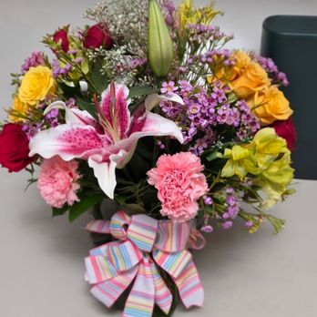 Life's Beauty - Floral Designers Near Me - Lombard, Illinois Life's Beauty - Floral Designers Near Me - Lombard, Illinois