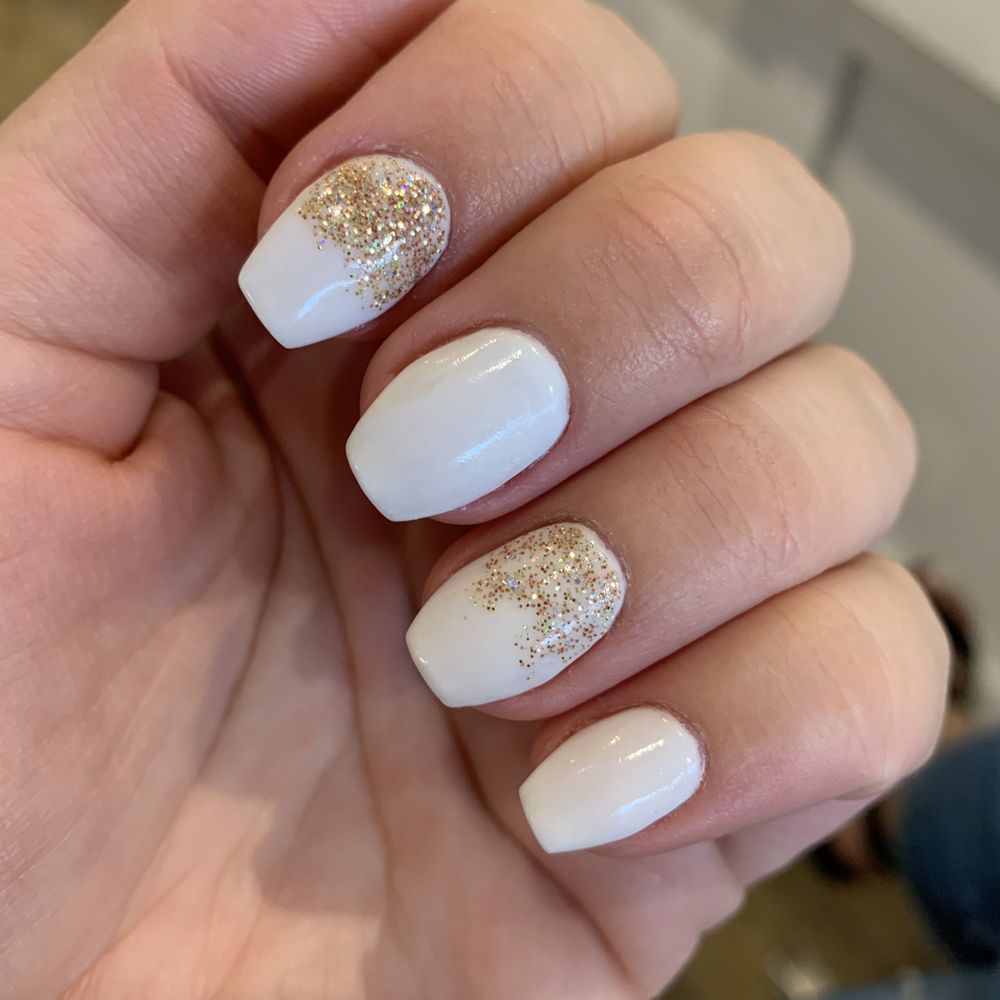 Nailspree NY - Gel powder nails - Nail Salons Near Me - Brooklyn, New York