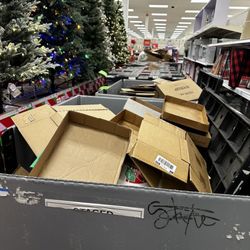Target - Shit piled in the aisles can't get down !