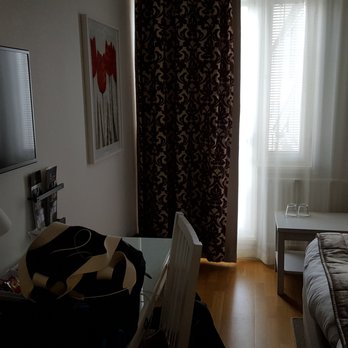 Hotel Tegnérlunden - Two person bedroom - Hotels Near Me - Stockholm, Alberta