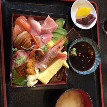 Sagami - Premium Chirashi - Sushi Bars Near Me - Irvine, California