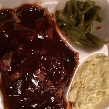 A&R Bar-B-Que - Green beans were salty - Barbeque Near Me - Memphis, Tennessee