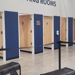 CommunityAid - Fitting rooms