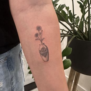 Atelier Eva - Havemeyer St - Tattoo Near Me - Williamsburg, New York Atelier Eva - Havemeyer St - Tattoo Near Me - Williamsburg, New York