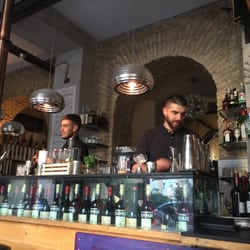 Baylon Cafè - Mixologists!  Don't call them bartenders something tells me....
