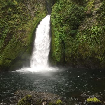 Wahclella Falls Hike - Hiking Near Me - Bonneville, Oregon Wahclella Falls Hike - Hiking Near Me - Bonneville, Oregon
