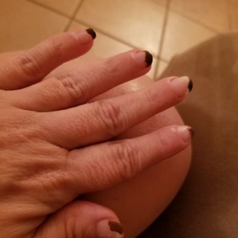LumiGarnet NailSpa - Nails chipping after less than a week - Nail Salons Near Me - Miami, Florida LumiGarnet NailSpa - Nails chipping after less than a week - Nail Salons Near Me - Miami, Florida