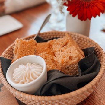Middleton Place Restaurant - Sweet potato cornbread - Seafood Near Me - Charleston, South Carolina Middleton Place Restaurant - Sweet potato cornbread - Seafood Near Me - Charleston, South Carolina