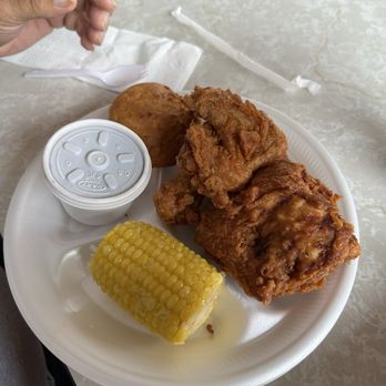 Pioneer Chicken - 3 piece plate - Chicken Shop Near Me - Bell Gardens, California