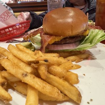Sizzler - Tri tip burger - Seafood Near Me - Bakersfield, California Sizzler - Tri tip burger - Seafood Near Me - Bakersfield, California