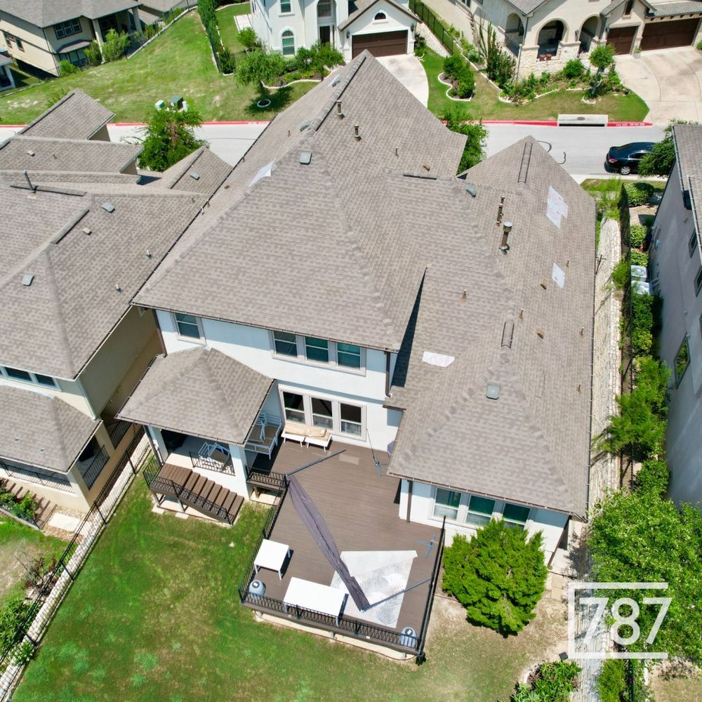 Slide of 787 Construction