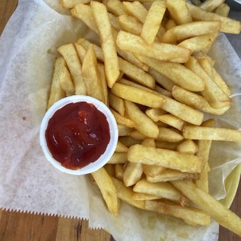 Lela's Seafood - Fries - Seafood Near Me - Cedar Hill, Texas