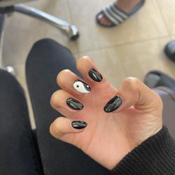 Modern Nail Spa