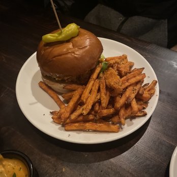 French Quarter - Nola Hot Chicken Sandwich - Bars Near Me - Boston, Massachusetts French Quarter - Nola Hot Chicken Sandwich - Bars Near Me - Boston, Massachusetts