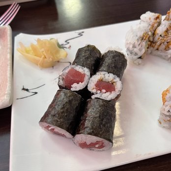 Kiku Sushi & Grill - Tuna roll - Japanese Near Me - Bradenton, Florida Kiku Sushi & Grill - Tuna roll - Japanese Near Me - Bradenton, Florida