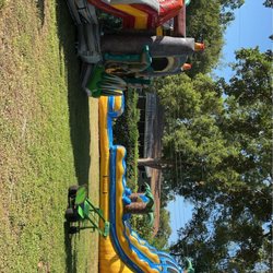 Fantastico bounce houses