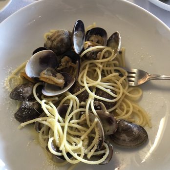 Bella Italia - clams and spaghetti - Italian Near Me - Reno, Nevada Bella Italia - clams and spaghetti - Italian Near Me - Reno, Nevada