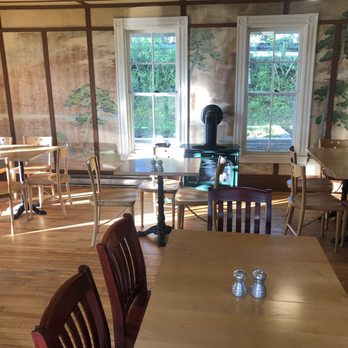 Niger Reef Tea House - The interior - Cafes Near Me - St Andrews, New Brunswick Niger Reef Tea House - The interior - Cafes Near Me - St Andrews, New Brunswick