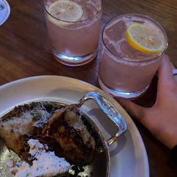 North Italia - White Truffle Garlic Bread & Sunset Alibis - Italian Near Me - Dallas, Texas