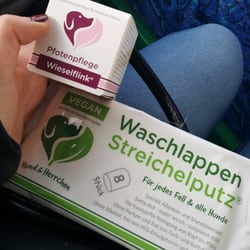 Denn's Biomarkt - Hundepflege von Hund & Herrchen