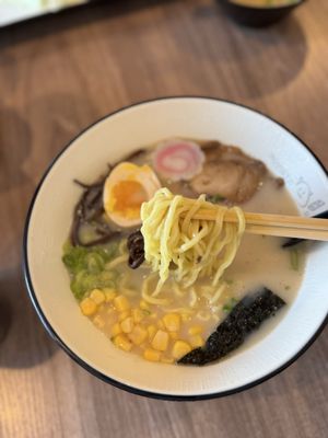 Monsta Ramen Curry by null