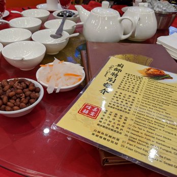 Golden City Seafood Restaurant - Table setting - Chinese Near Me - Brooklyn, New York Golden City Seafood Restaurant - Table setting - Chinese Near Me - Brooklyn, New York