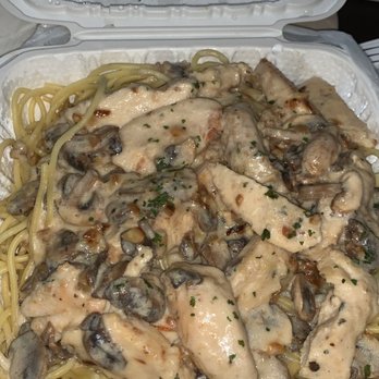 Win-Spuntino - Chicken Alfredo - Italian Near Me - Honolulu, Hawaii