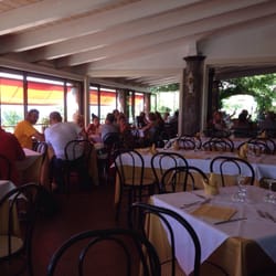 White Horse - Dining tereasse