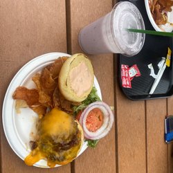 Loft Mountain Wayside - Burger with chips