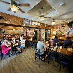 The Crab Shack - Interior