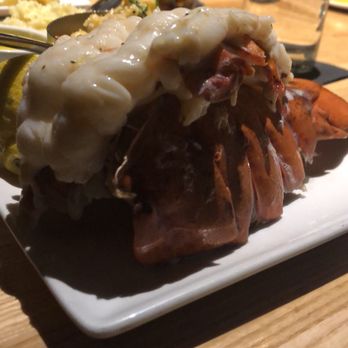 Devon Seafood & Steak - Seafood Near Me - Oakbrook Terrace, Illinois