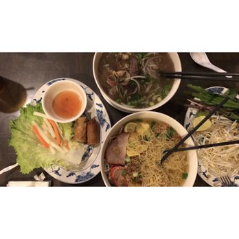 Pho Sydney - Spring rolls #37 with pork and something short rib! - Vietnamese Near Me - Atlantic City, New Jersey Pho Sydney - Spring rolls #37 with pork and something short rib! - Vietnamese Near Me - Atlantic City, New Jersey