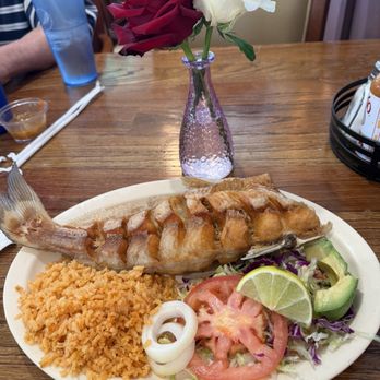 El Rey Del Mariscos - Pescado frito - Seafood Near Me - Fort Worth, Texas El Rey Del Mariscos - Pescado frito - Seafood Near Me - Fort Worth, Texas