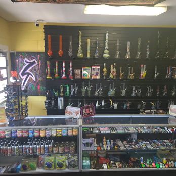 Coughing Canary - Smoke Odor Control
Chillums
Taster / One hitter
Metal Pipes
Dug outs
Acrylic Water Pipes
Soft Glass - Tobacco Shops Near Me - Scottsdale, Arizona
