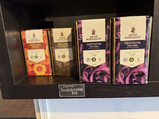 Krown Bakery & Eatery by null