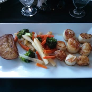 The Fundy & Dockside Restaurants - Good old Digby Scallops - Seafood Near Me - Digby, Nova Scotia The Fundy & Dockside Restaurants - Good old Digby Scallops - Seafood Near Me - Digby, Nova Scotia