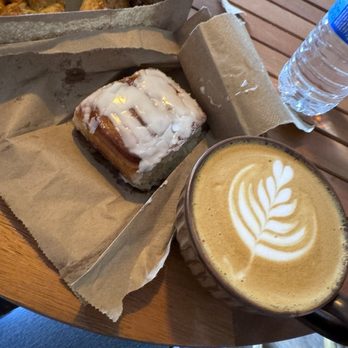 Rooms Coffee - Coffee & Tea Near Me - Toronto, Ontario
