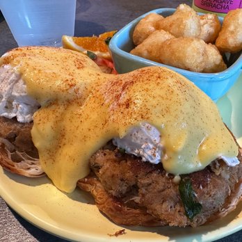 Sip - Crab cakes Benedict and side of tots - Coffee & Tea Near Me - Ephraim, Wisconsin Sip - Crab cakes Benedict and side of tots - Coffee & Tea Near Me - Ephraim, Wisconsin